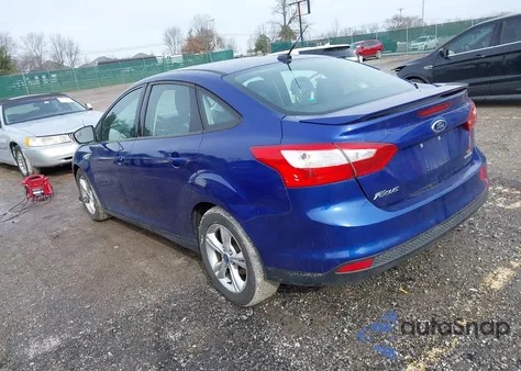 2012 Ford Focus Se z USA, uszkodzony, nr VIN 1FAHP3F20CL447459